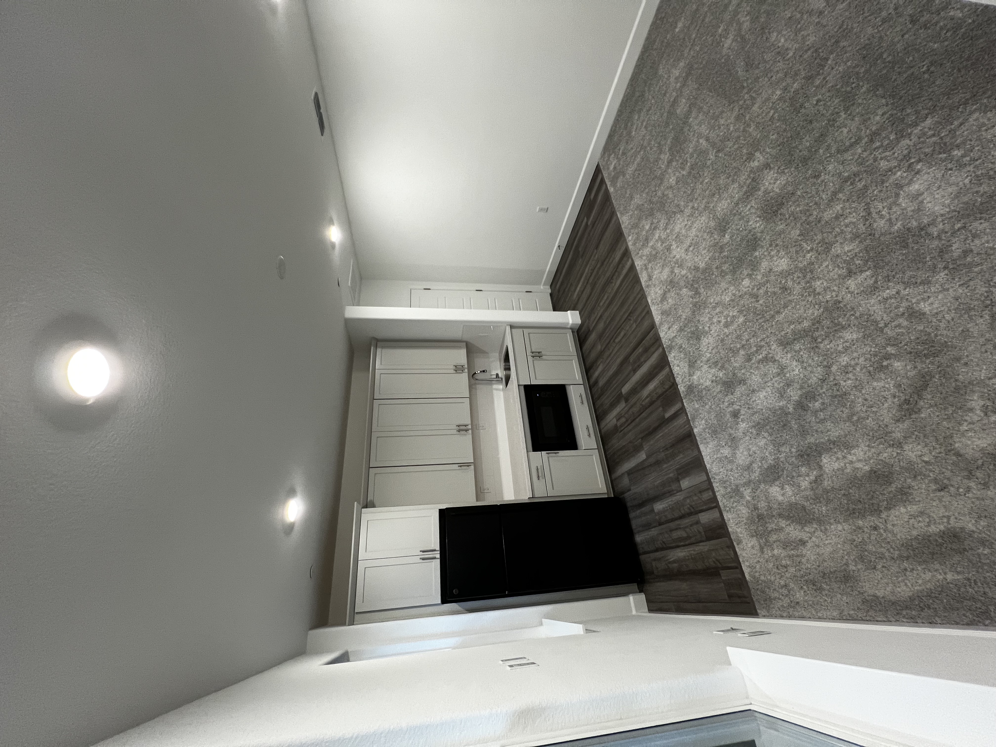 Padrone - The Quietly Efficient Minimalism