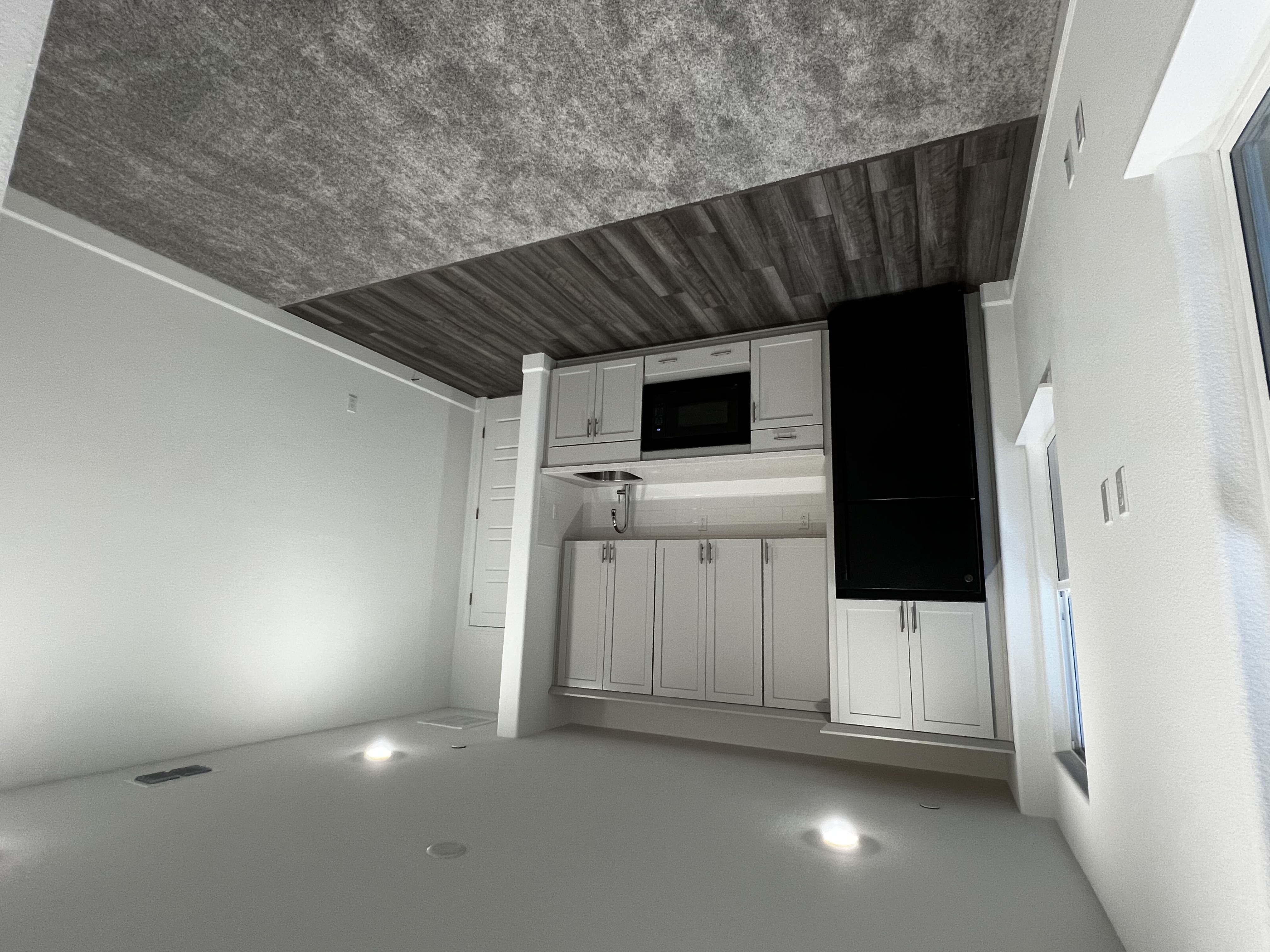 Padrone - The Quietly Efficient Minimalism gallery image 3